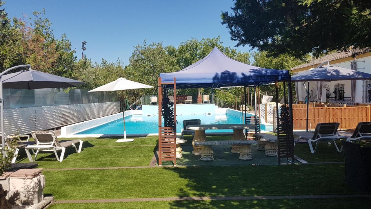 Cortijo San Jose Villa Sevilla Eksteriør bilde